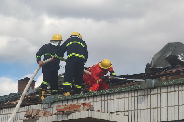 5cbd388ed58ac.jpg 01-640.jpg