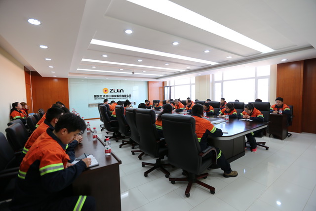 賴桂華強調(diào)：以筑牢后勤服務根基強化企業(yè)軟實力 (3)-640.JPG