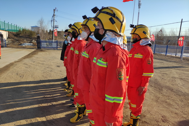 森林防火∣我們時(shí)刻準(zhǔn)備著 (2)-640.jpg