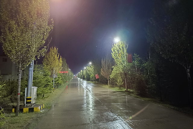 64c47dafd814a.jpg 夏日的多銅雨夜.jpg